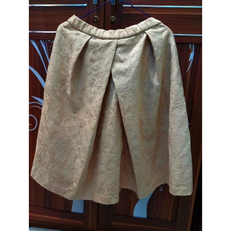 Rok cantik Alesha