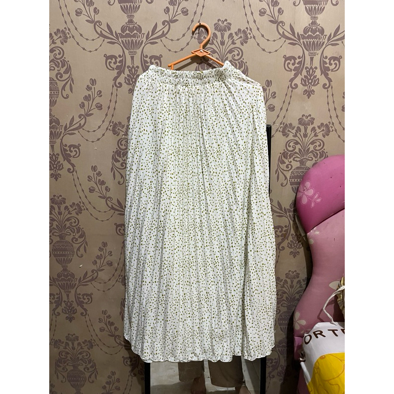 preloved rok polkadot