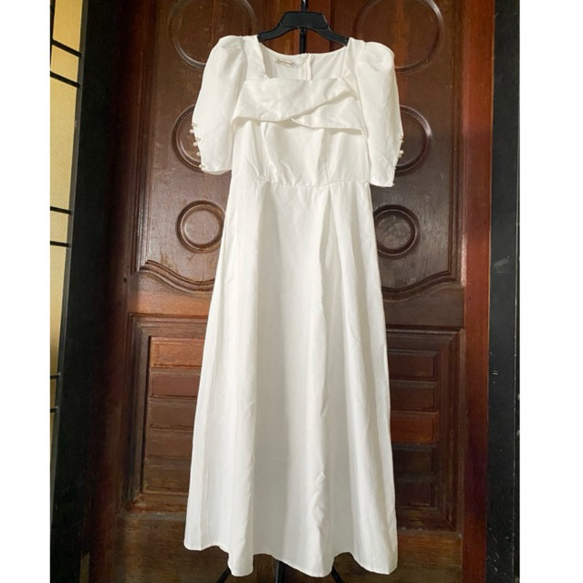Dress Putih