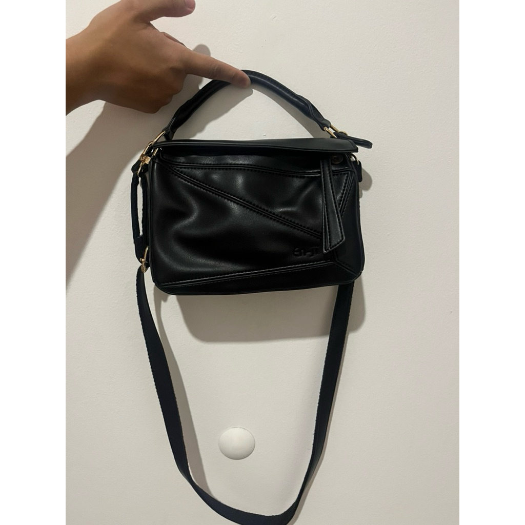Enji Munho Slingbag