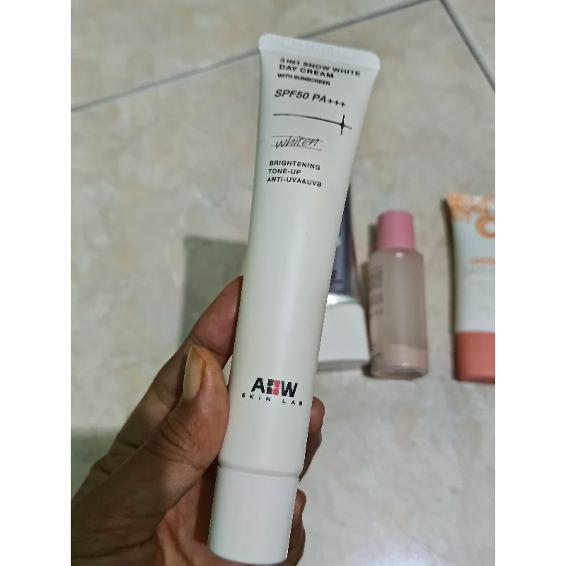 preloved sunsncreen skinlab