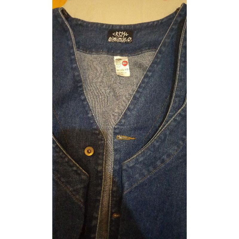vest crsl