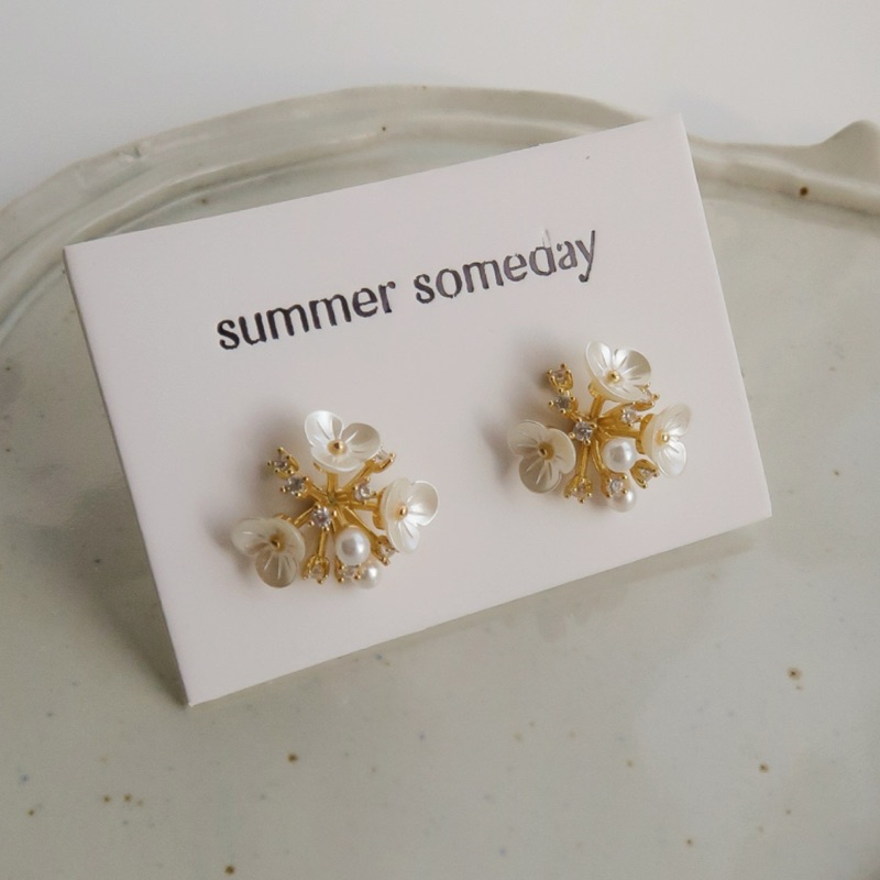 CANAFE earrings