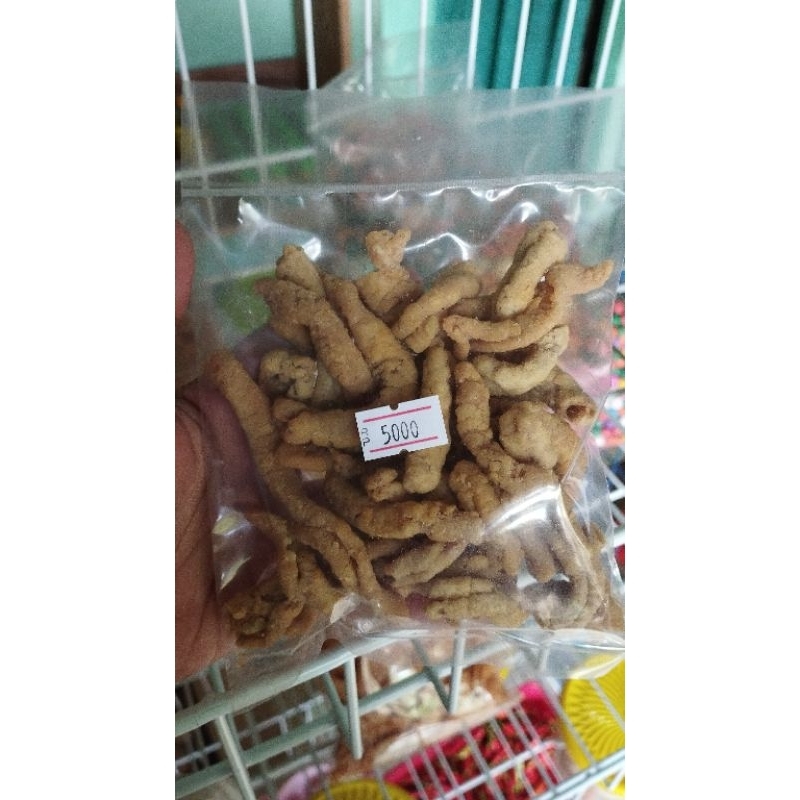 keripik usus gurih