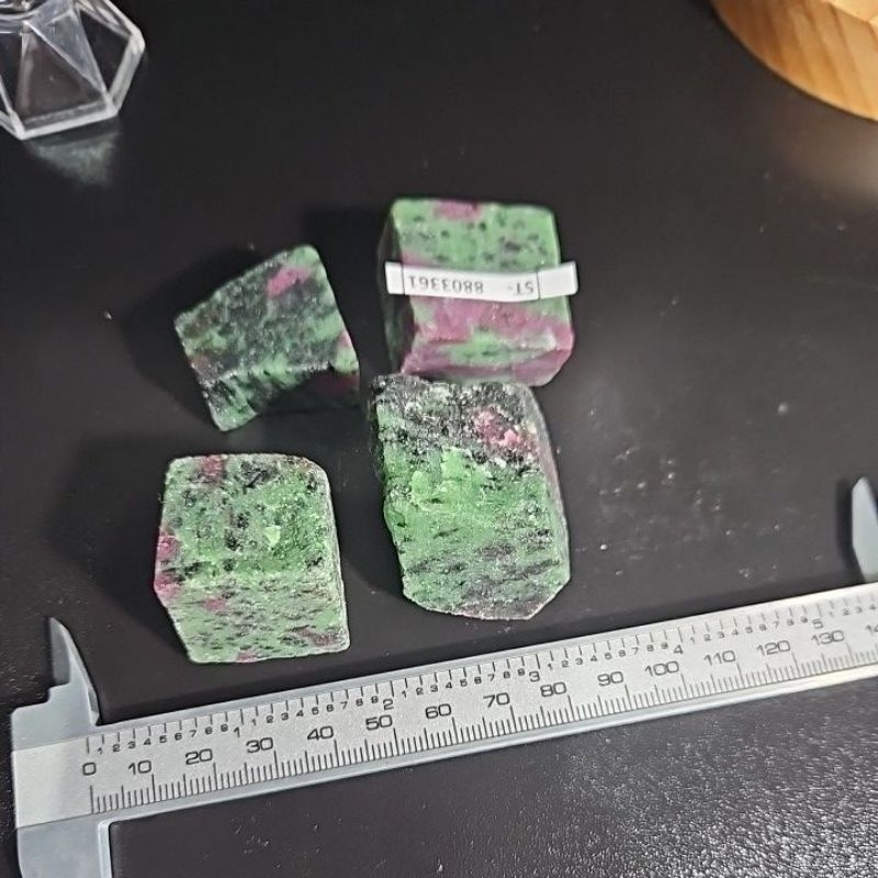 RUBY ZOISTE ROUGH HQ Batu Asli