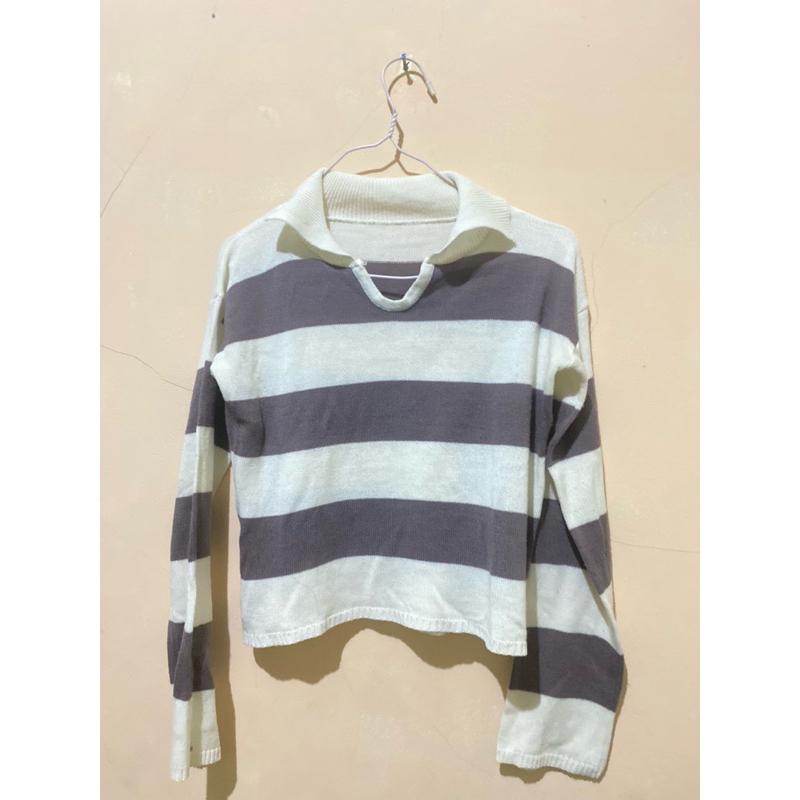 Blouse Rajut V-nec