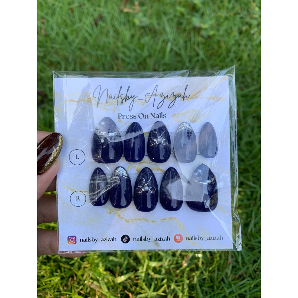Press On nails navy + lem