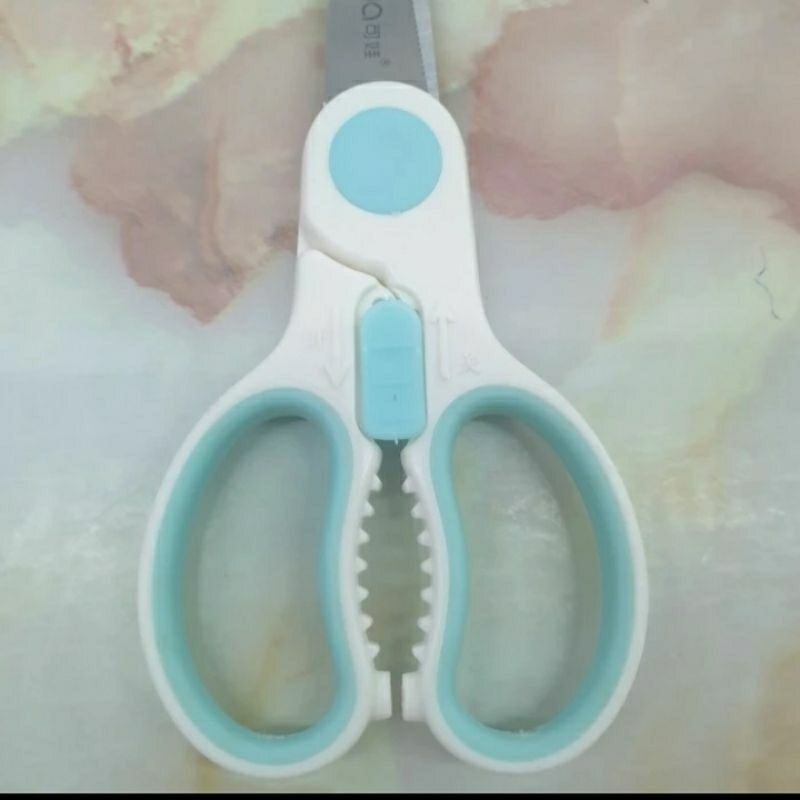 Gunting Makanan Bayi & Anak