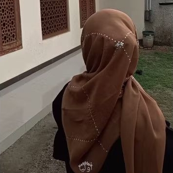 Hijab segiempat/hijab paris/kode Raline/Swarovski
