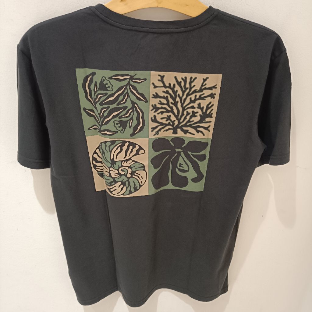 Kaos pria QUIKSILVER Evo interconnected ss tee