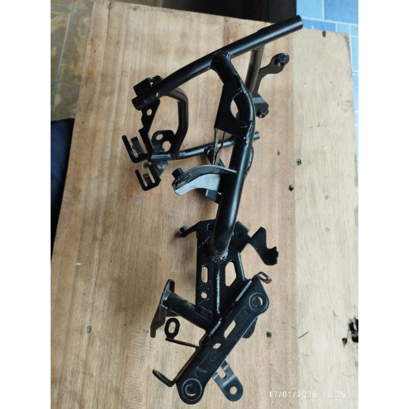dudukan lampu nmax