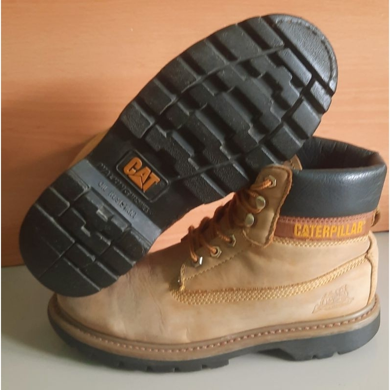 Caterpillar Size 42