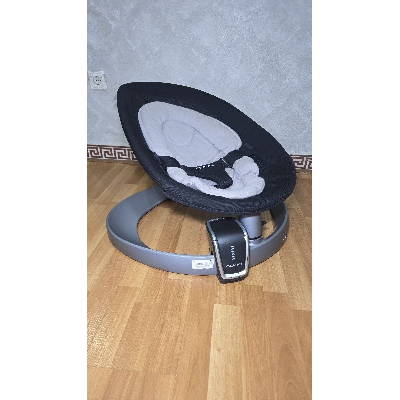 nuna bouncer leaf + wind