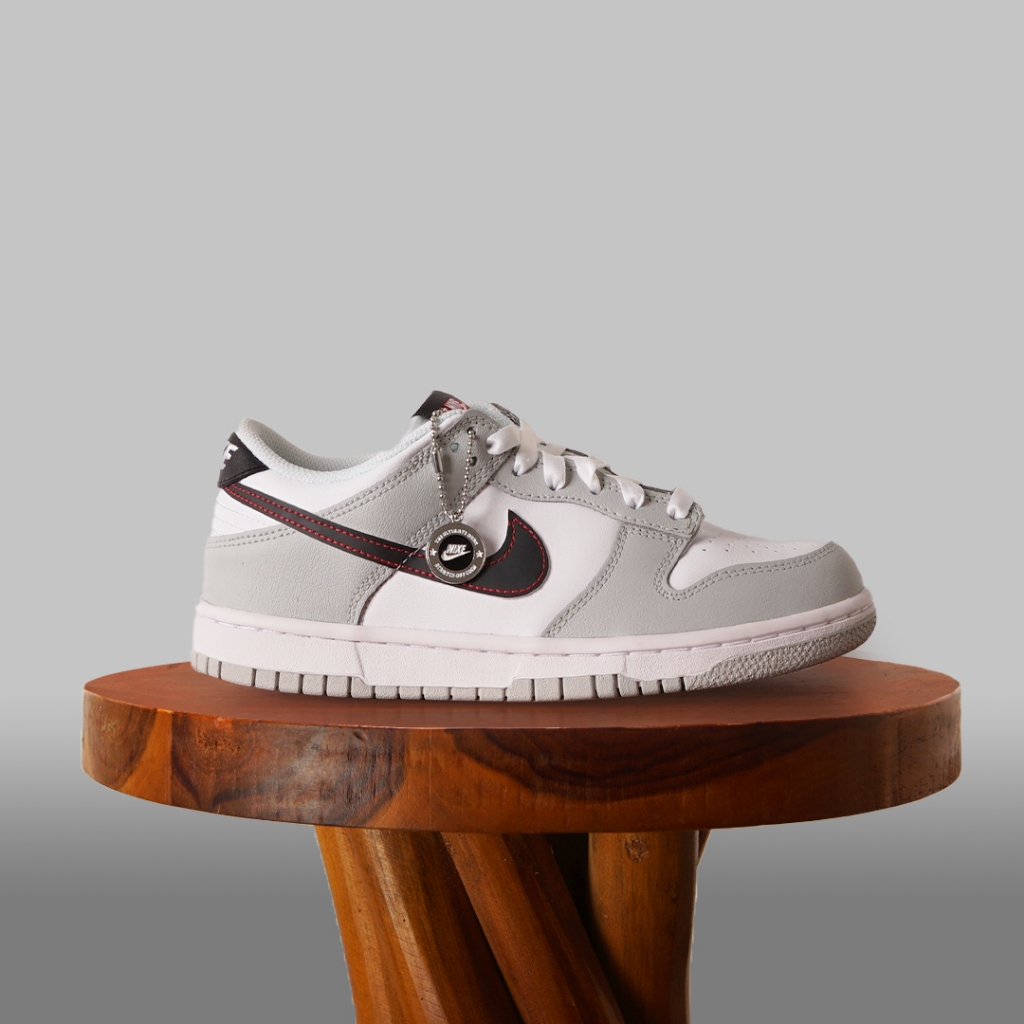 Nike Dunk Low SE Jackpot GS