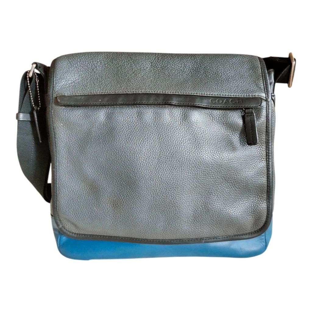 COC LEATHER GREY MASSAGER BAG