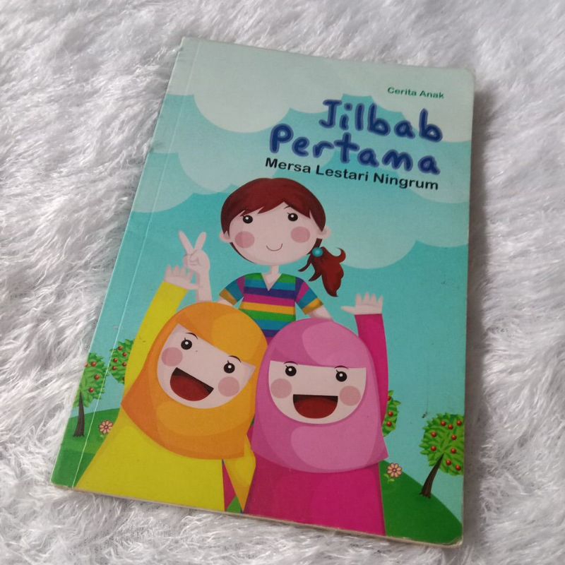Mersa Lestari Ningrum - Jilbab Pertama