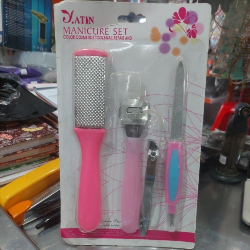 Manicure Set
