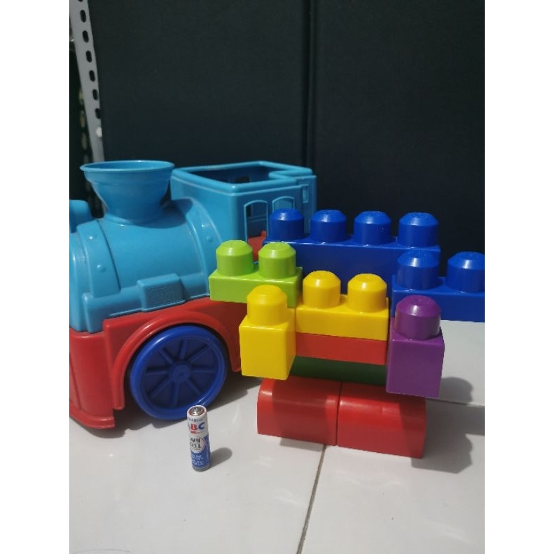 Megablok PL Train Builder set