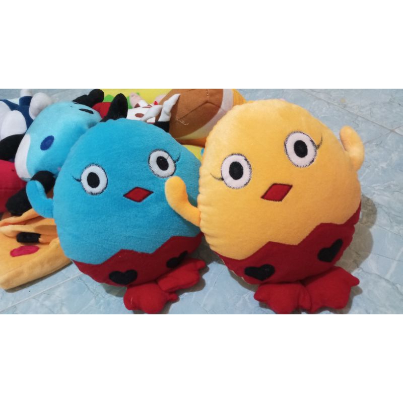 BONEKA TELUR