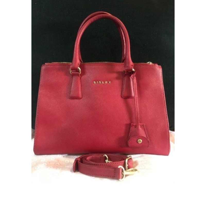 Sisley Merah