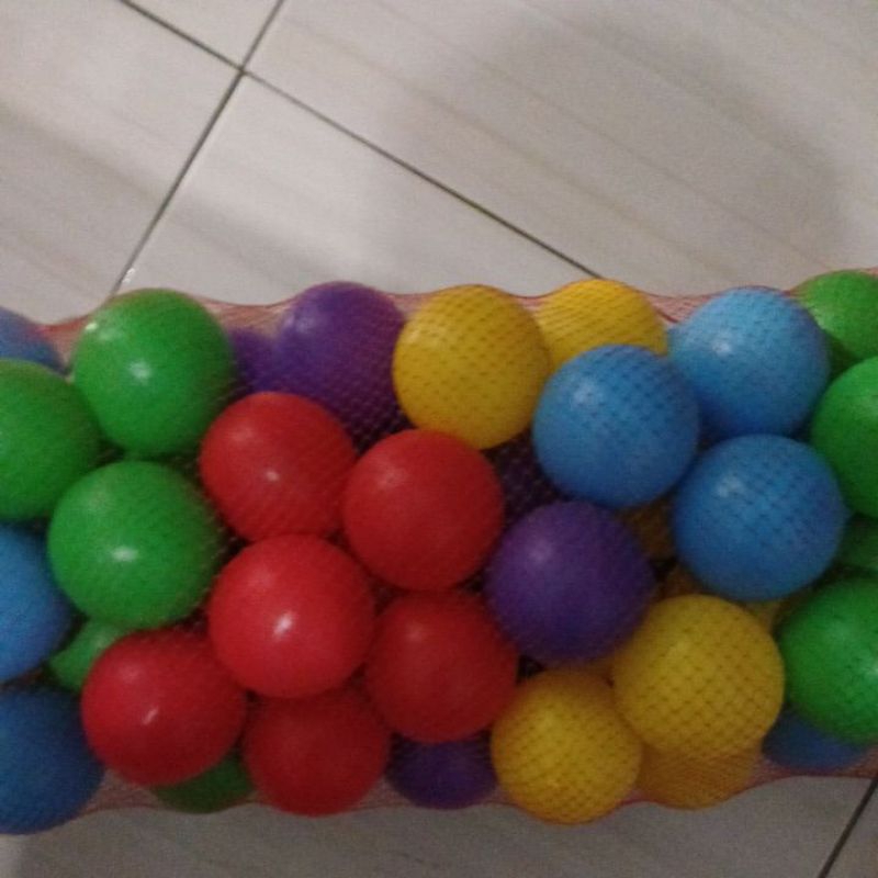 bola warna warni