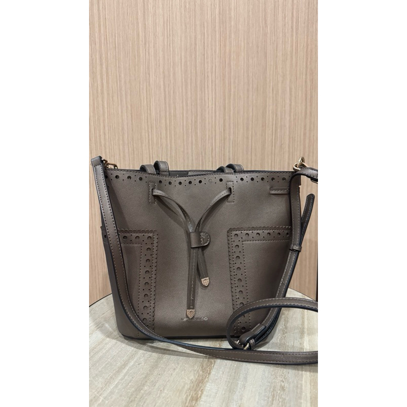 PRELOVED Urban&*Co
