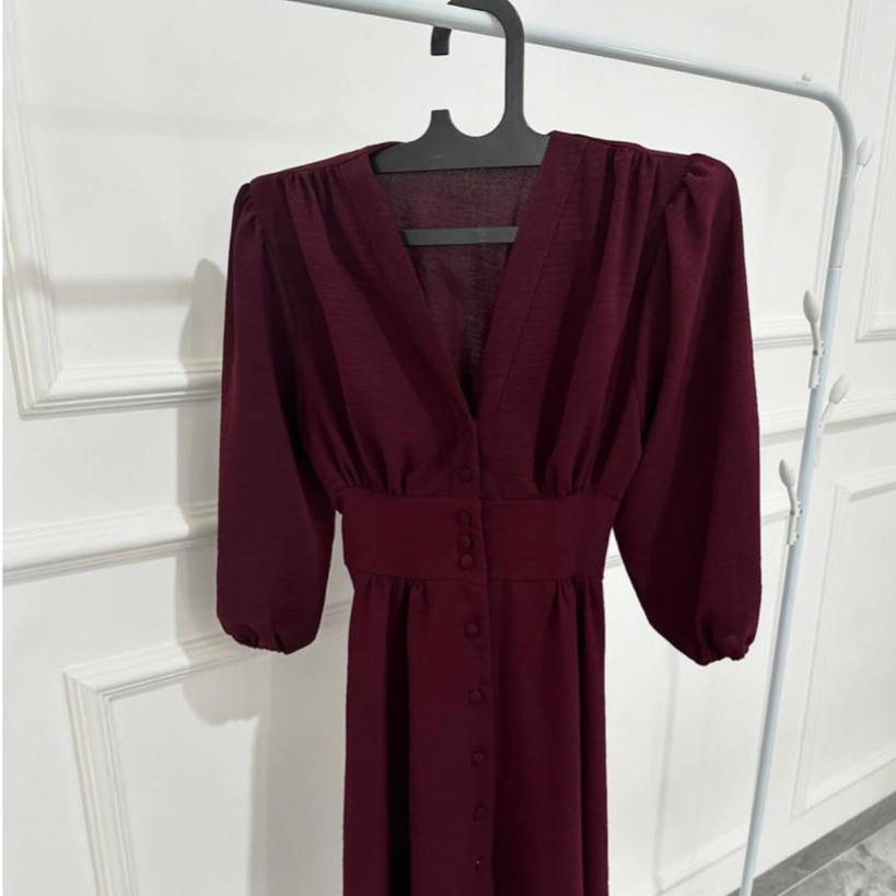 Dres Burgundy 0044