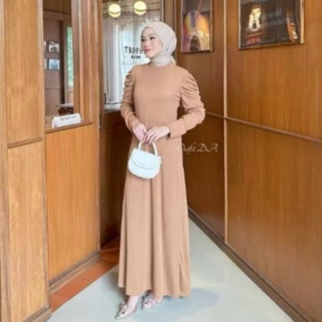 Sofya dress puff knit