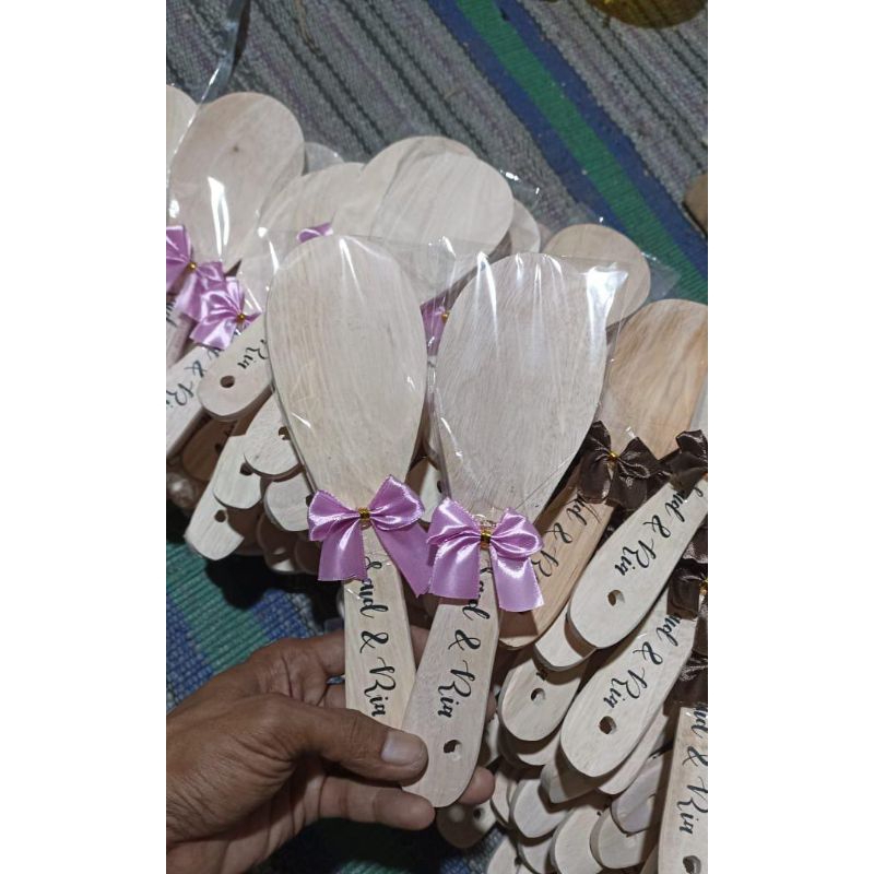 souvenir pernikahan centong