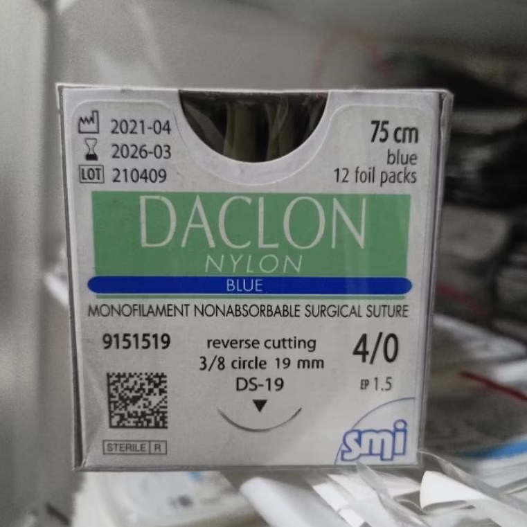 Daclon 4/0 DS19 Reverse Cutting Box