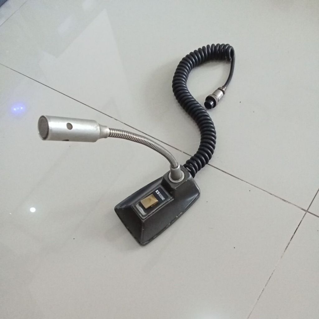 desk mic icom hm 6