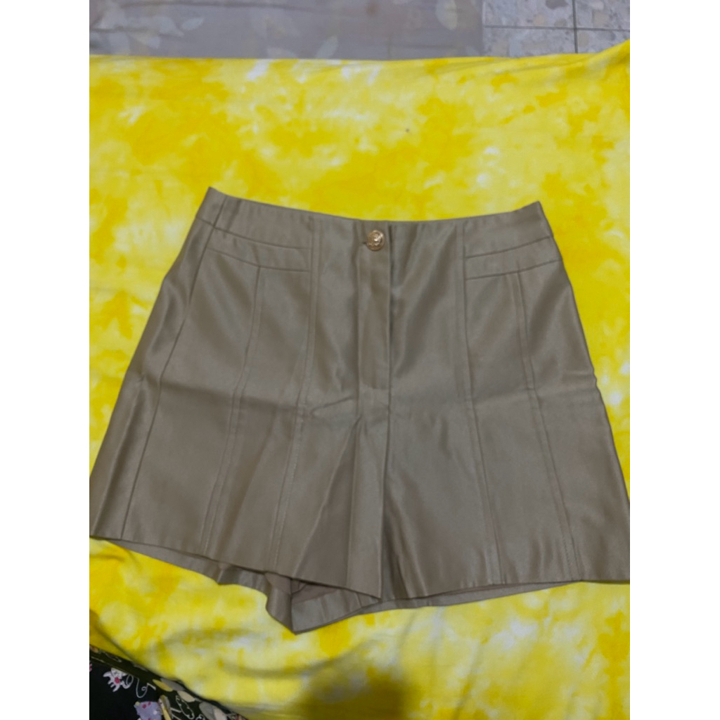 preloved celana pendek