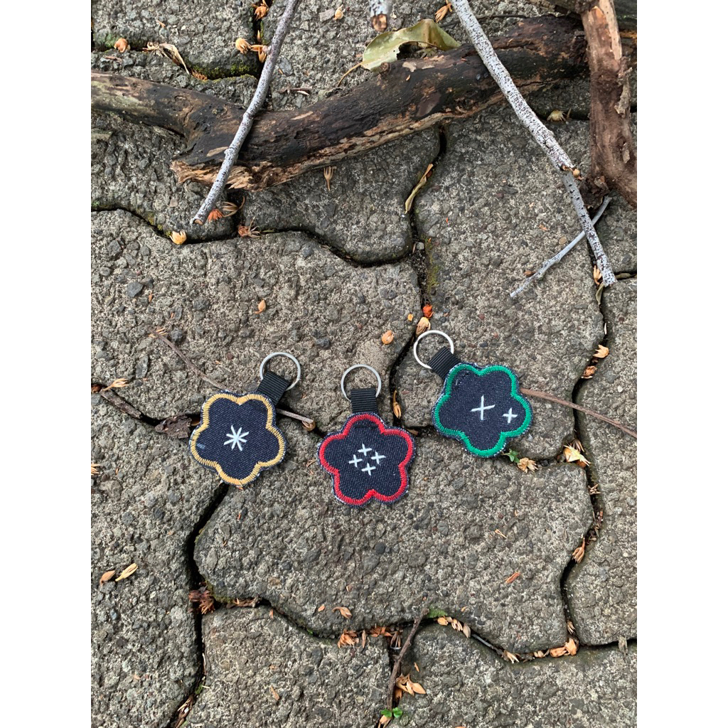 flower keychain 25
