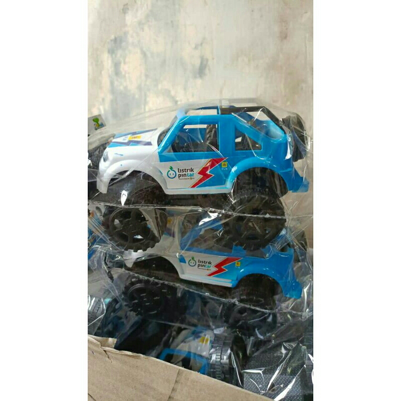 promo maina mobil jip