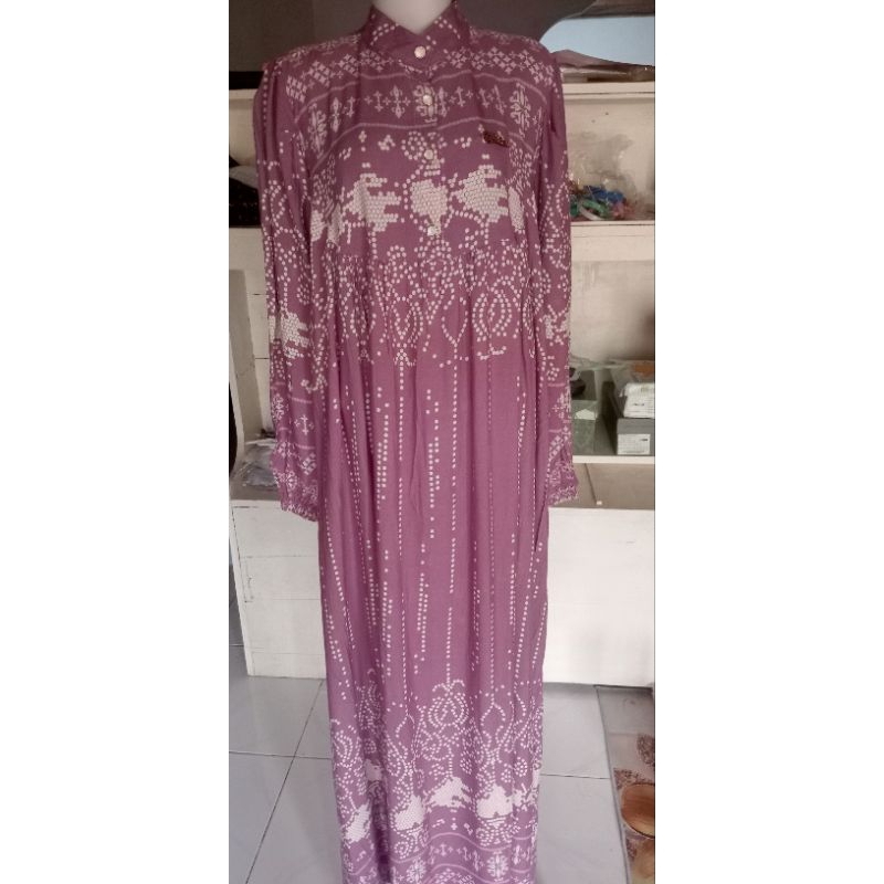 Dress ungu