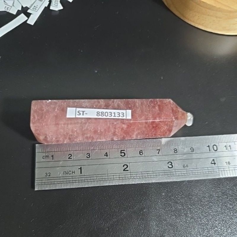 STRAWBERY QUARTZ POINT BATU ASLI