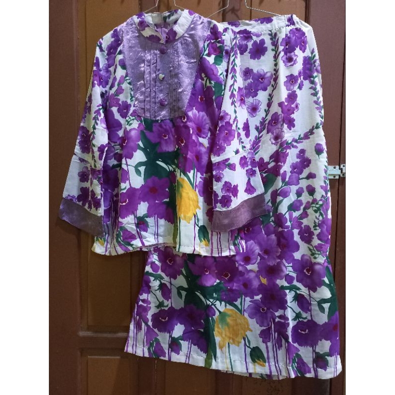 PRELOVED SATU SET BAJU ANAK