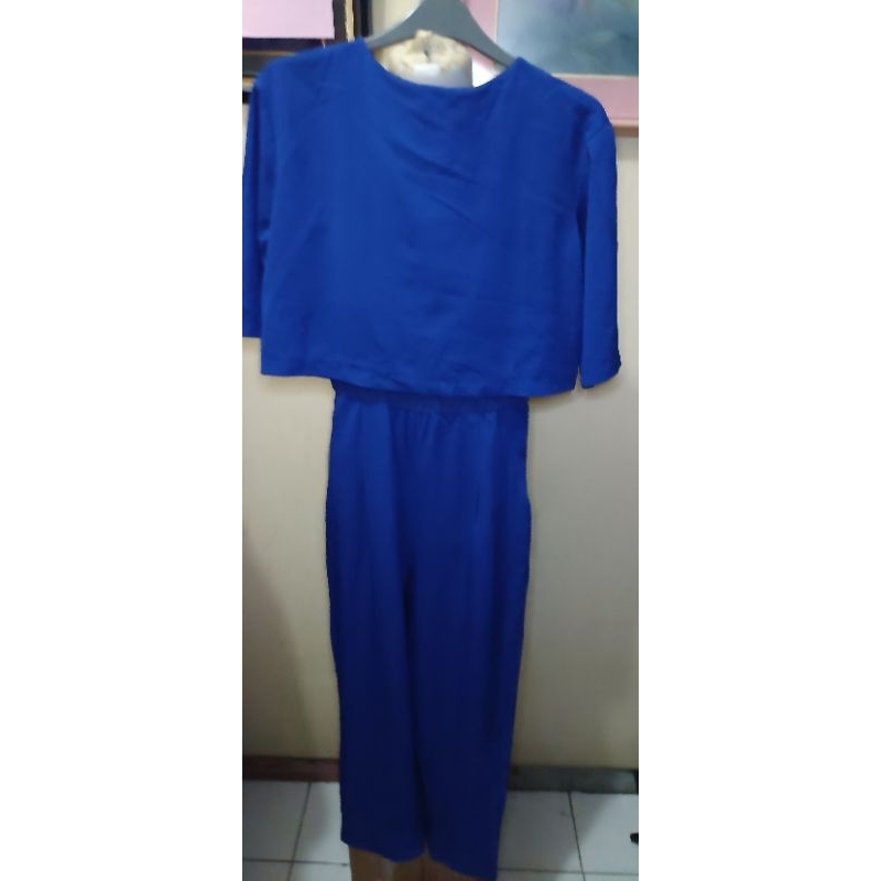 Jumpsuit biru