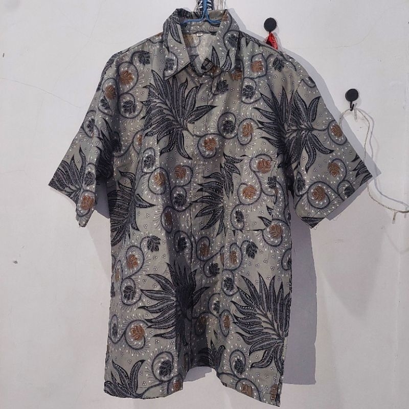 Baju Batik Pria Lengan Pendek
