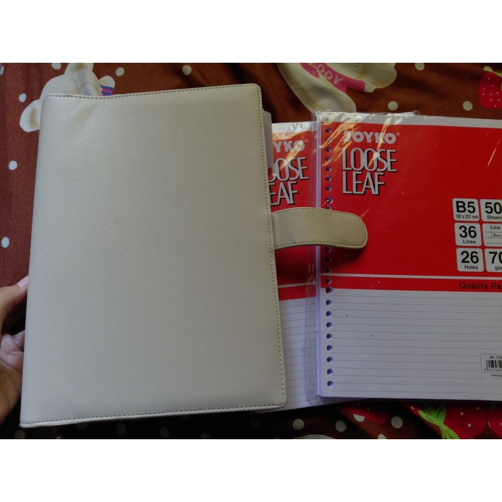 binder b5