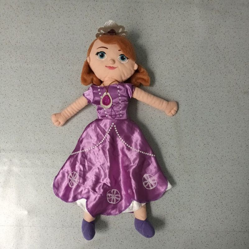 Boneka Sofia the first