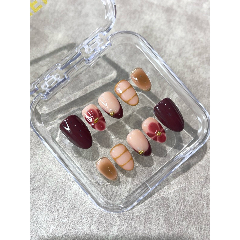 Press on Nails Ririn