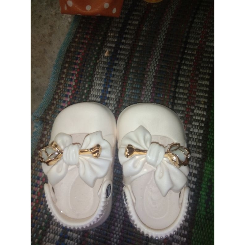 sandal anak