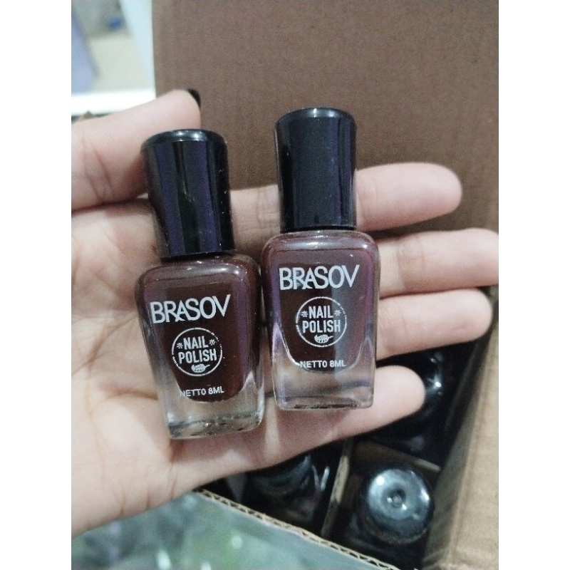 nail polish brasov maroon
