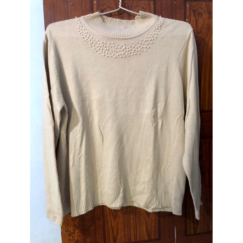 Atasan Cream Mutiara (Preloved)