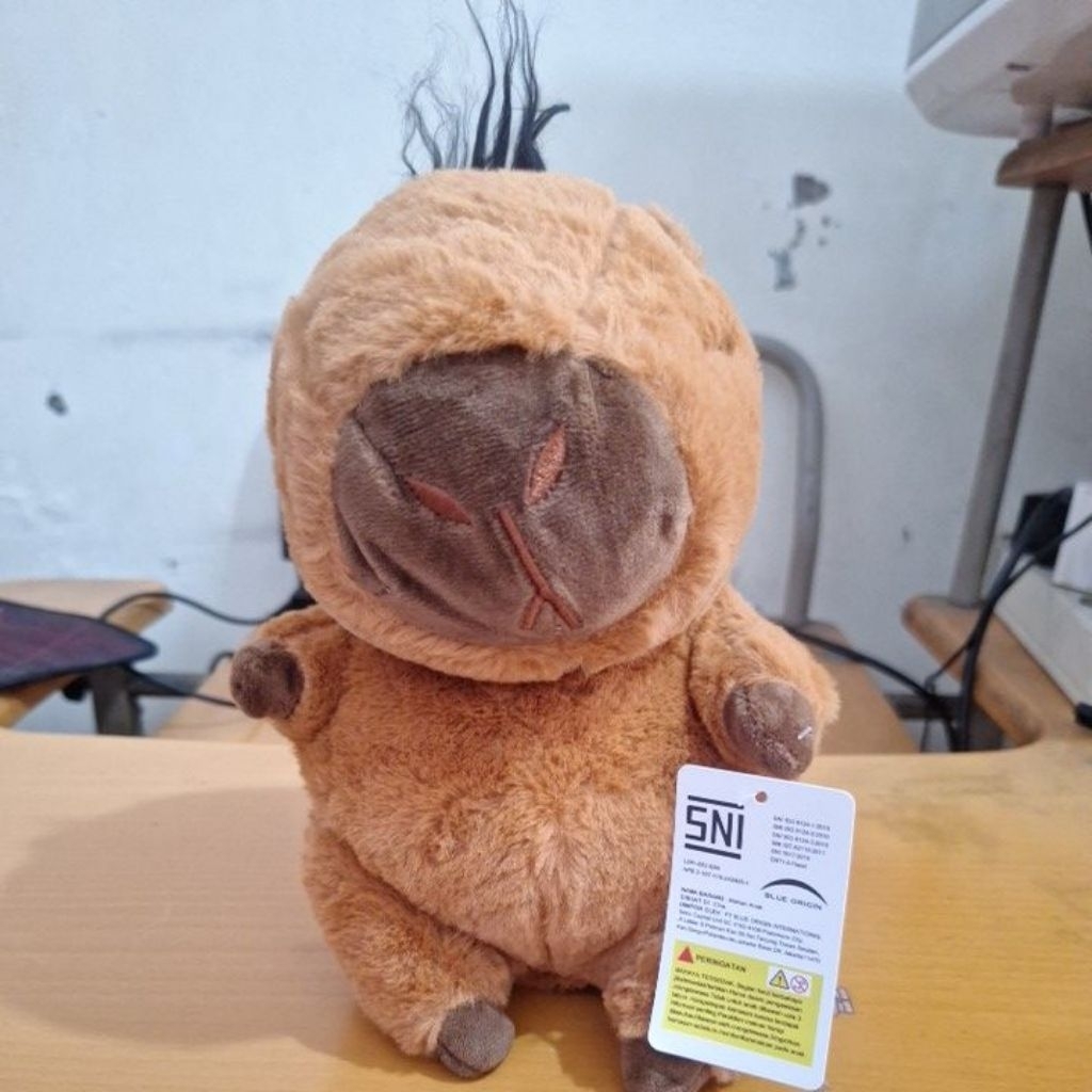 Boneka capybara berambut lucu