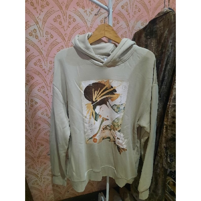 BERSHKA SWEATER