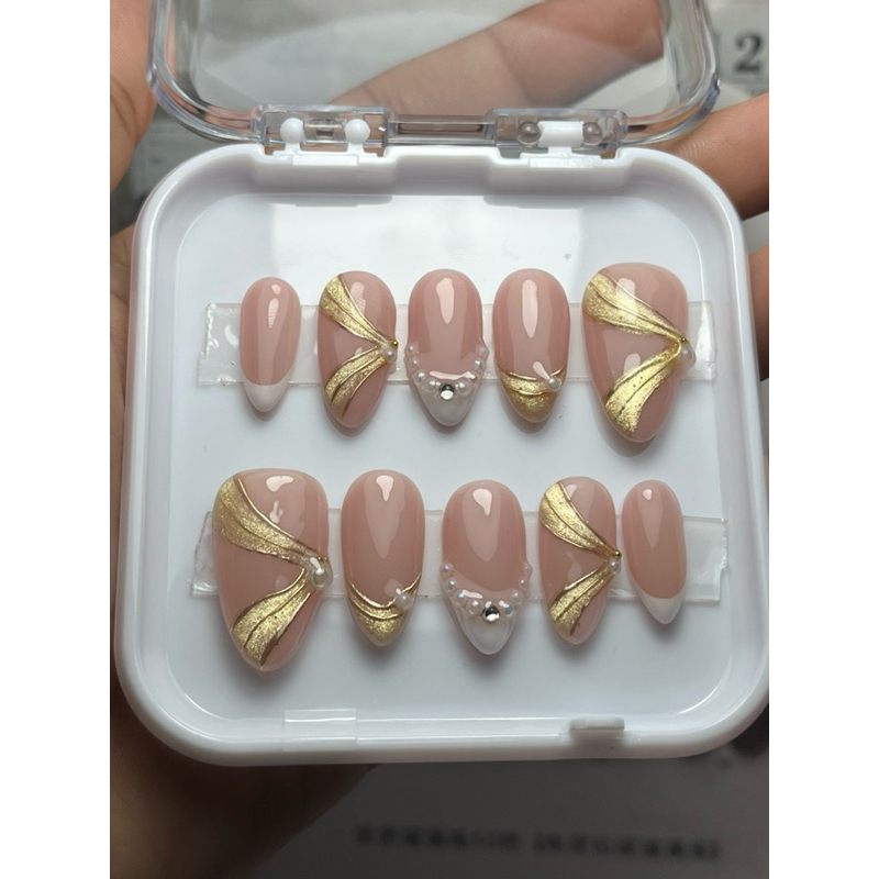 press on nails chrome french