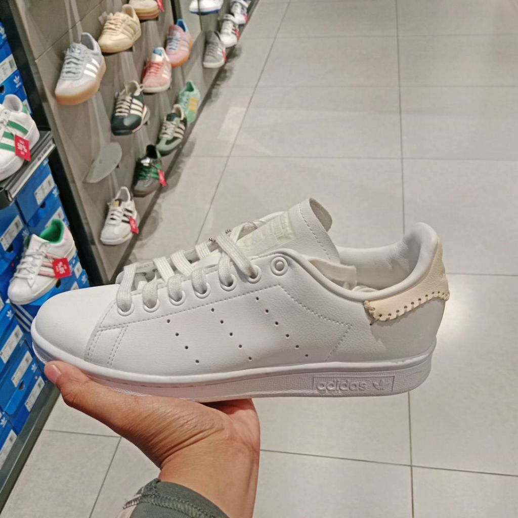 Stan Smith CS W