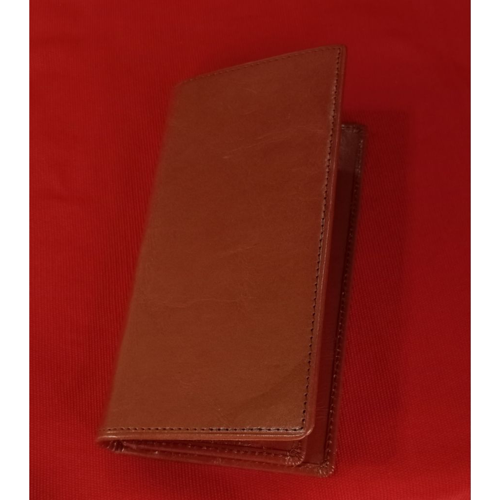 Dompet kulit wanita